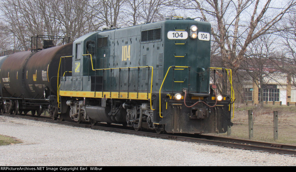 Ohio South Central Railroad (OSCR) 104